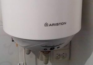 Замена водонагревателя Аристон в Бор